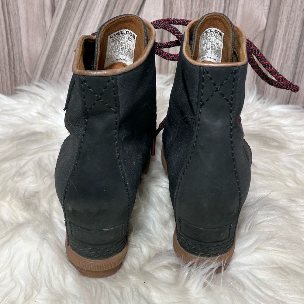 Sorel Black Lace Up Boots with Burgundy Laces -7.5 - Picture 8 of 11